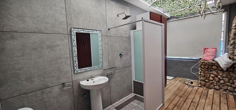7 Bedroom Property for Sale in Country Club Western Cape